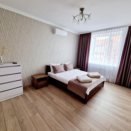 Apartament On Chornovola, 40 Жк "Варварівка" Lutsʼk Εξωτερικό φωτογραφία