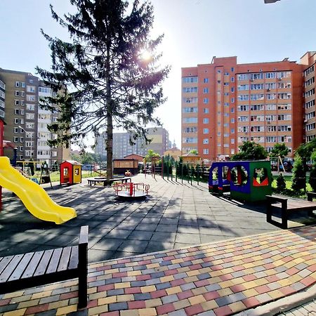Apartament On Chornovola, 40 Жк "Варварівка" Lutsʼk Εξωτερικό φωτογραφία