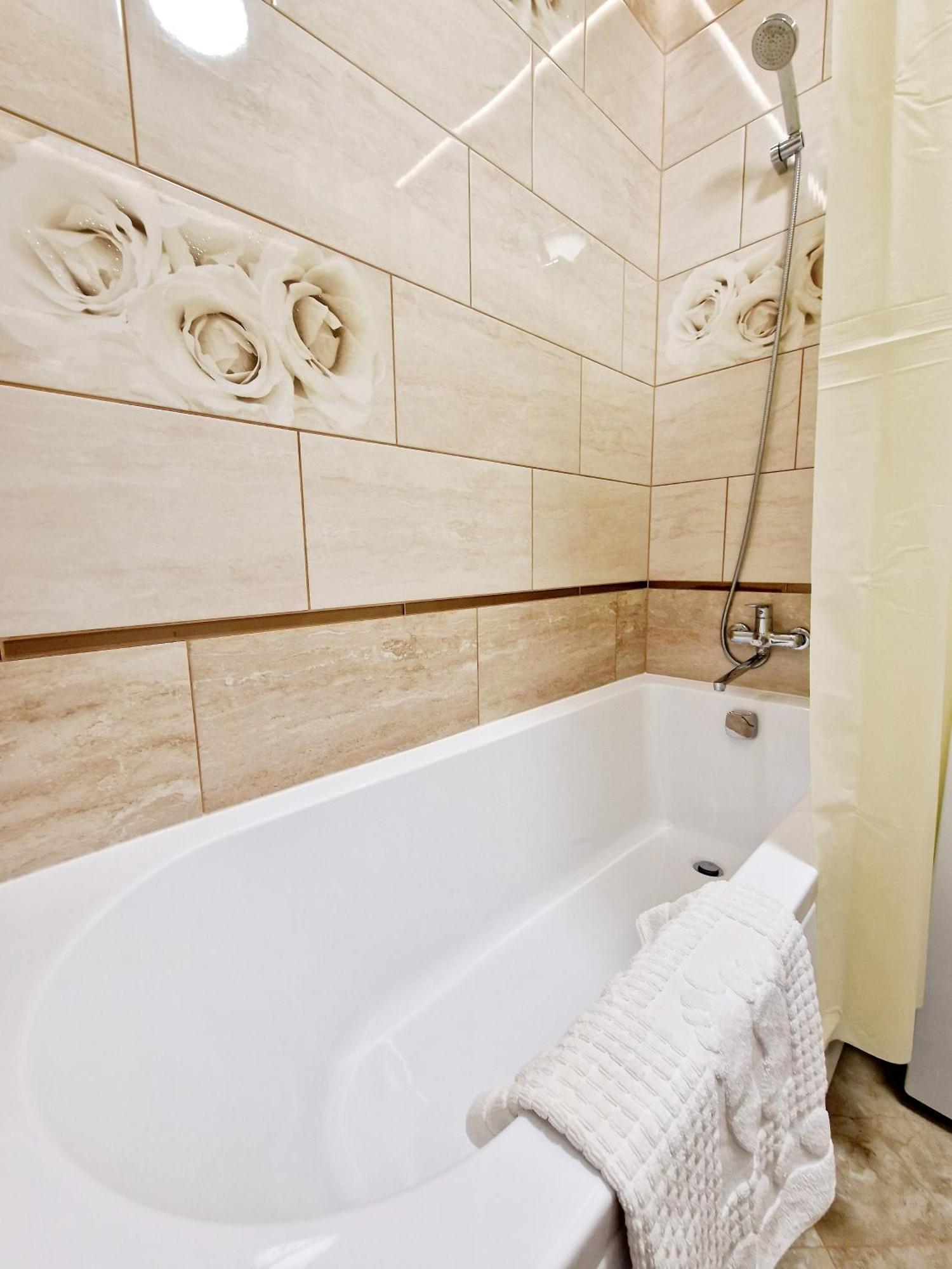 Apartament On Chornovola, 40 Жк "Варварівка" Lutsʼk Εξωτερικό φωτογραφία