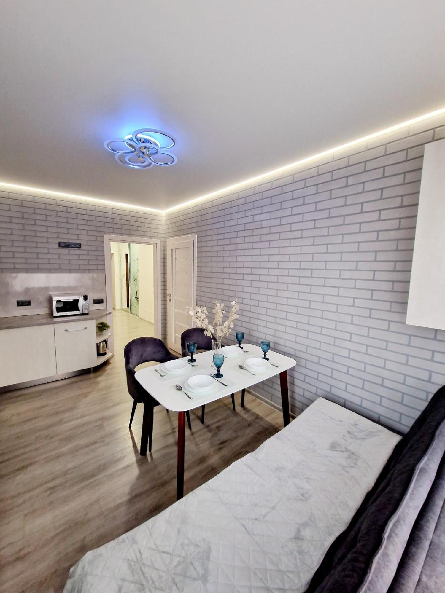 Apartament On Chornovola, 40 Жк "Варварівка" Lutsʼk Εξωτερικό φωτογραφία