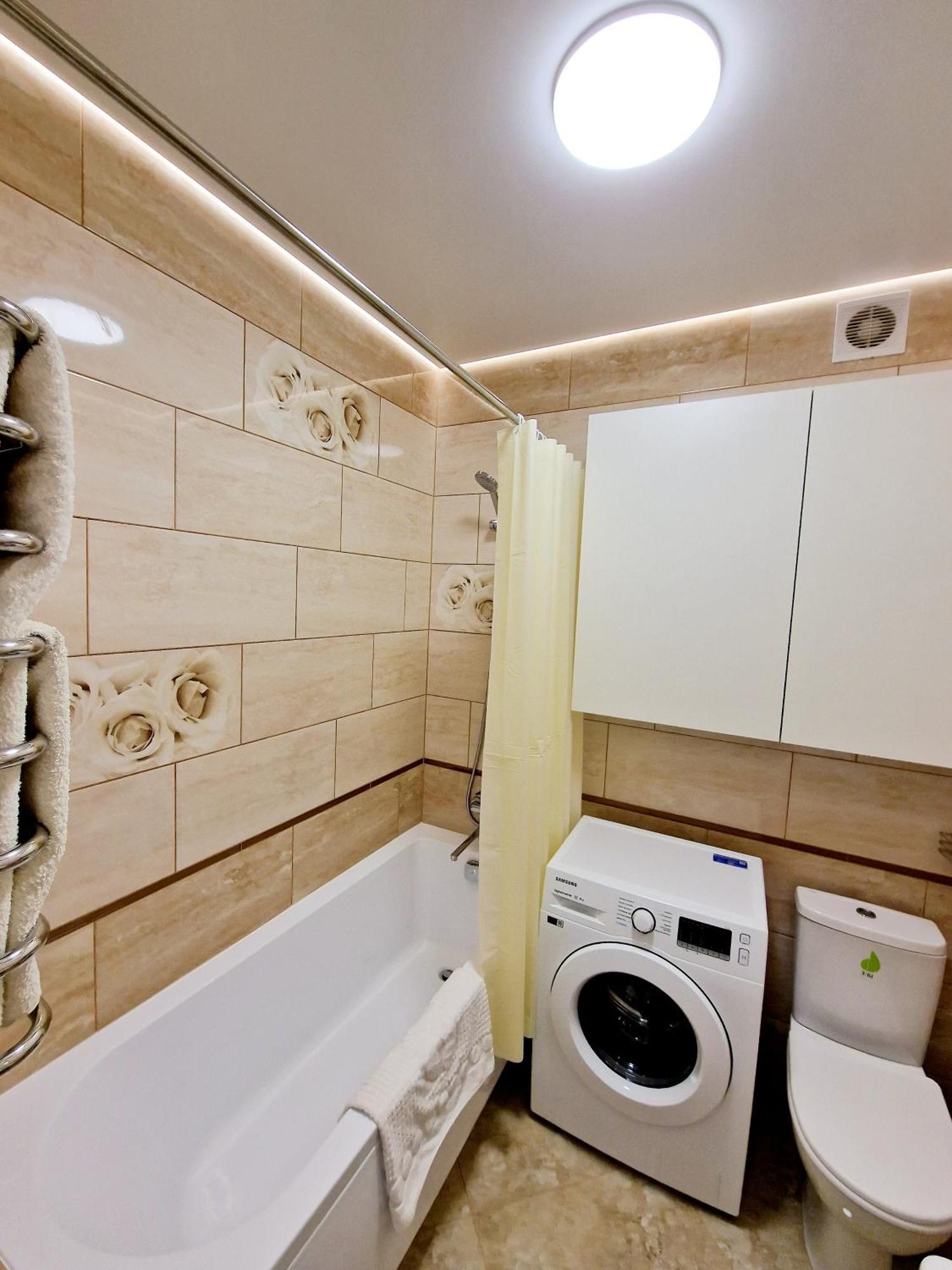 Apartament On Chornovola, 40 Жк "Варварівка" Lutsʼk Εξωτερικό φωτογραφία